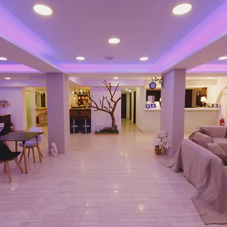 Stellatos House * Порос