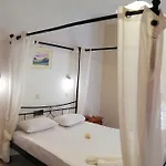 Stellatos House * بوروس