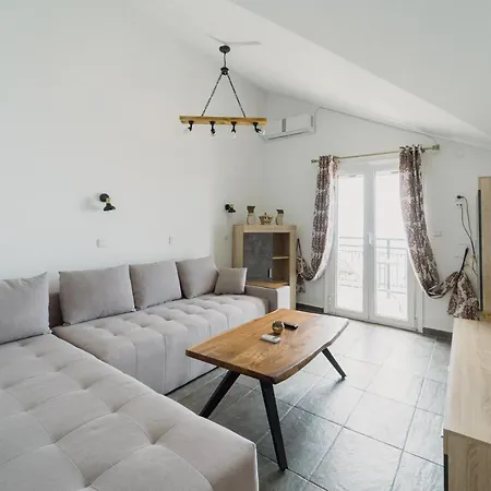 Appartement Stellatos House