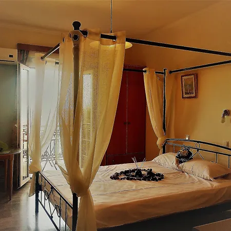 Stellatos House *