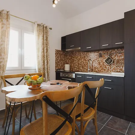 Stellatos House * Poros (Kefalonia)