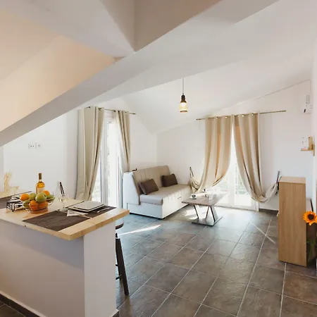 Stellatos House Apartment