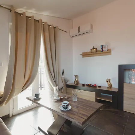 Stellatos House Apartment *