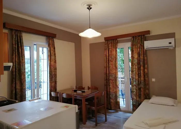 Stellatos House شقة