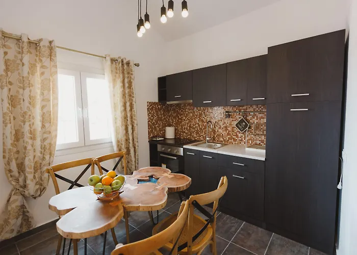 Stellatos House بوروس